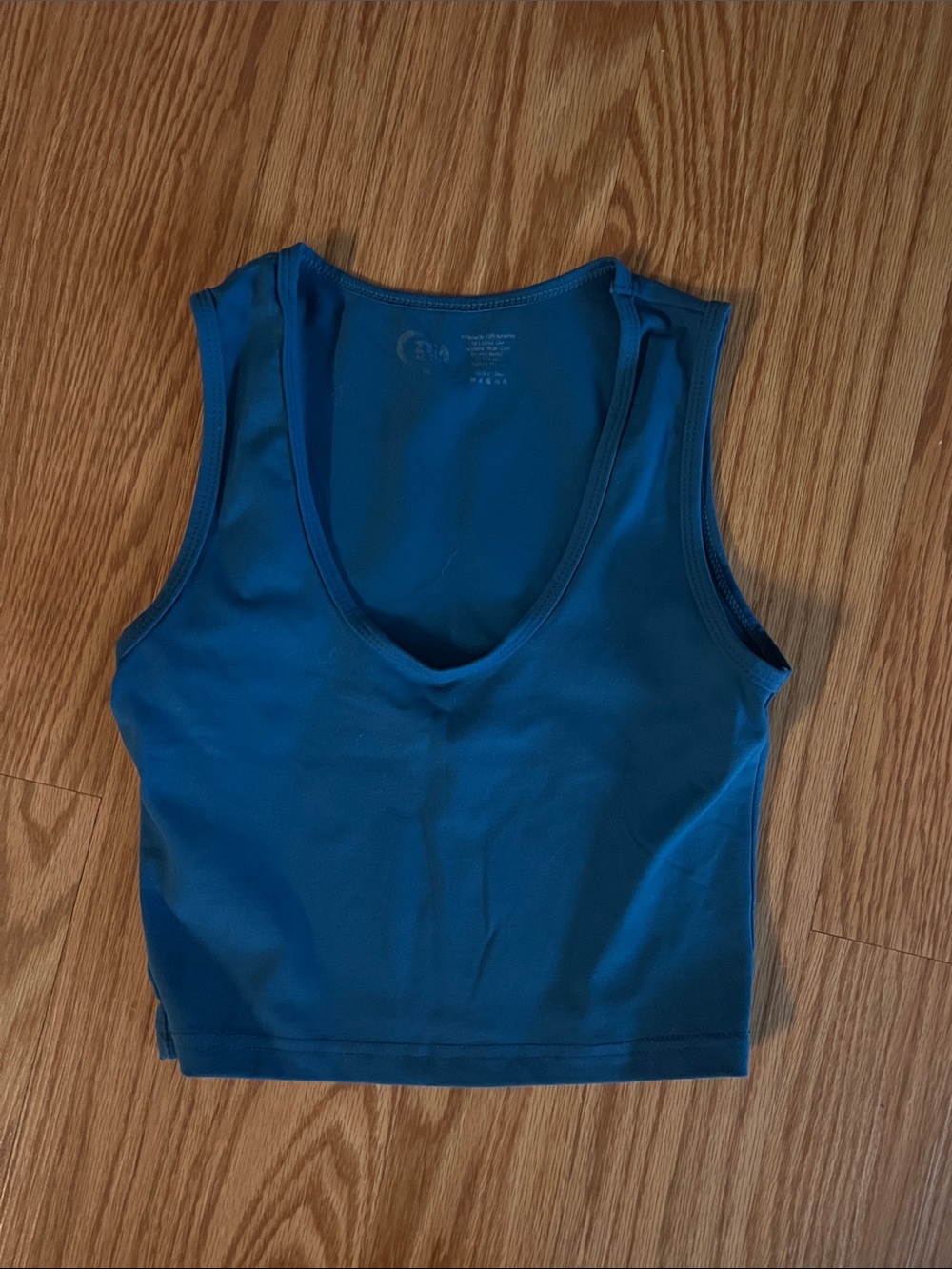 Zyia Scoop Neck Crop Tank in Sapphire Blue Small